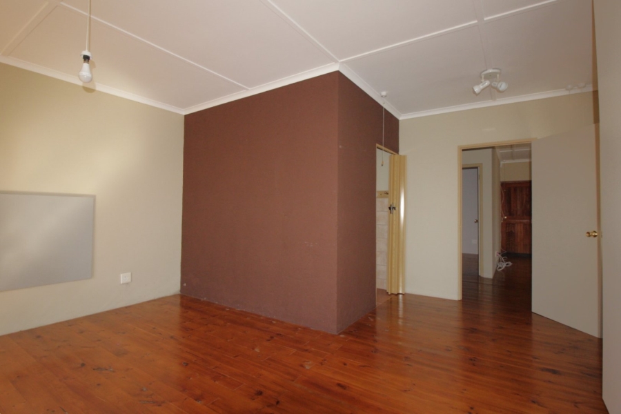 4 Bedroom Property for Sale in Wavecrest Eastern Cape